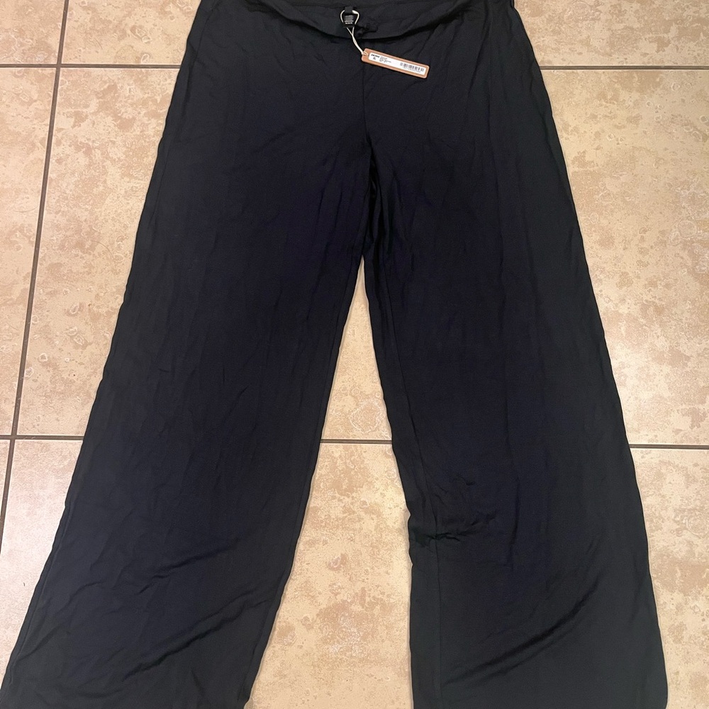 SKIMS Onyx (Black) Boyfriend Loose Pants - Picture 2 of 3